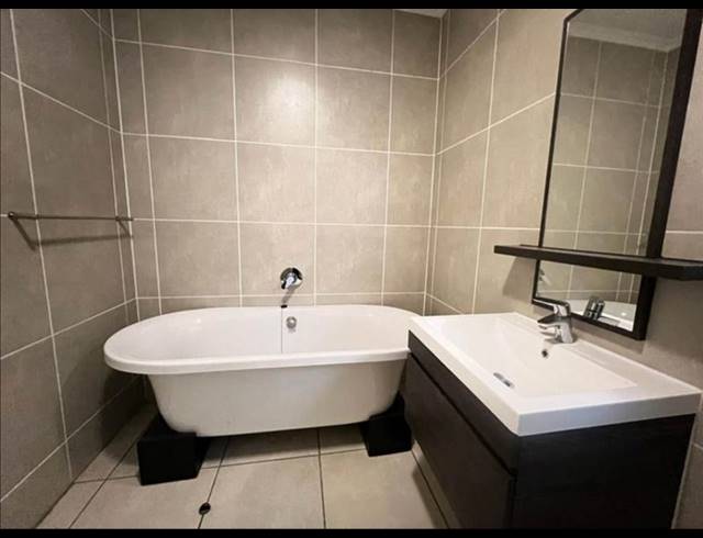 3 BEDROOM PROPERTY TO RENT IN OLIVEDALE